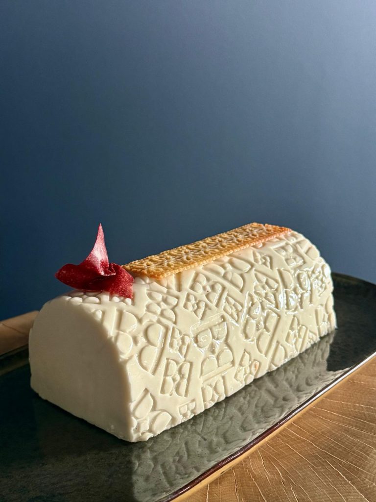 WhatsApp Image 2025-11-28 at 09.13.38